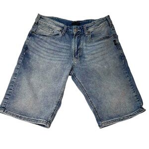 Silver Zac Shorts Men’s Size 34”X 12”Faded Blue Mid Rise Zipper Stretch Jean